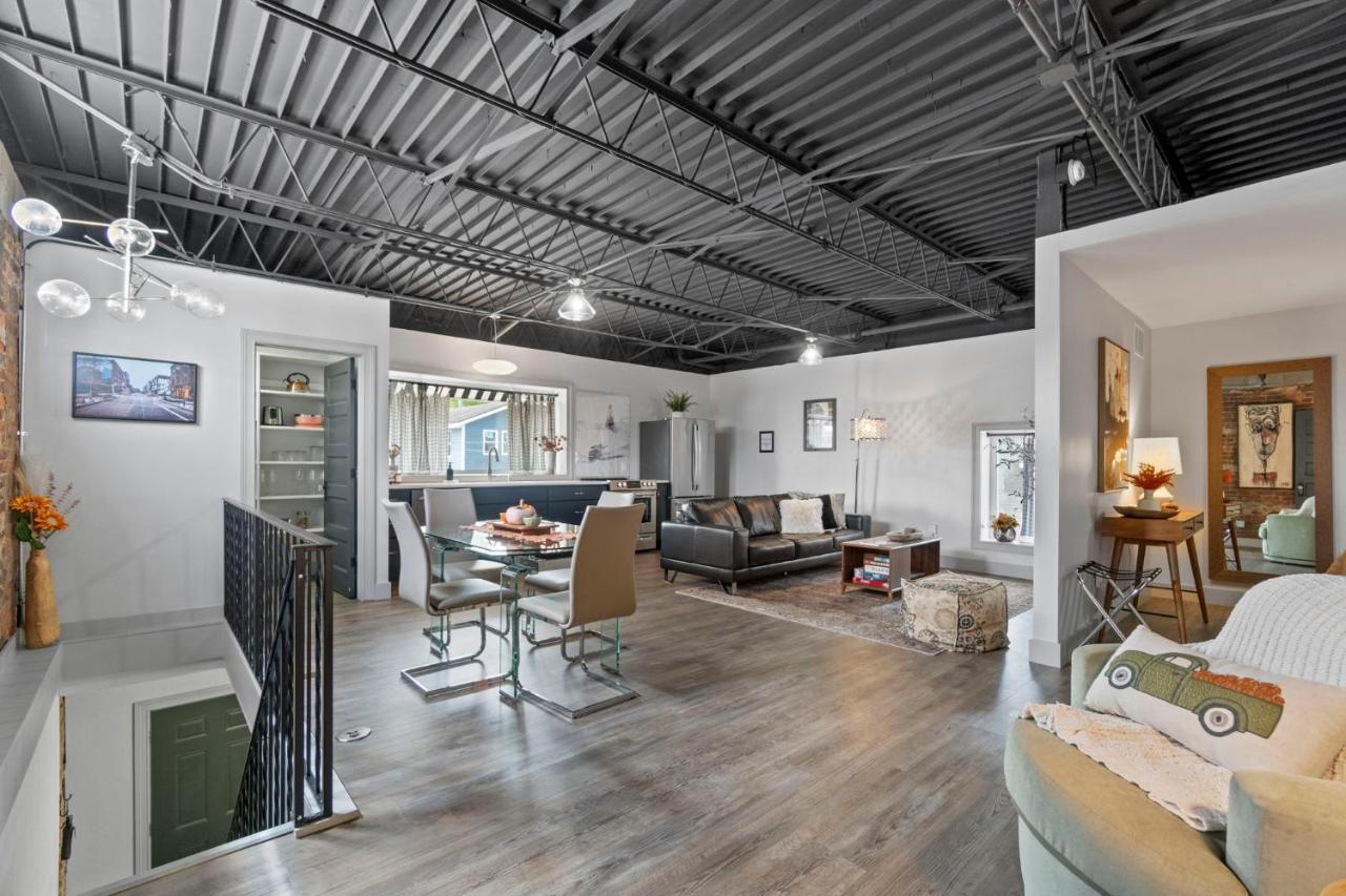 The 418. An 1866 Build With Modern Comforts Fort Wayne Exterior foto